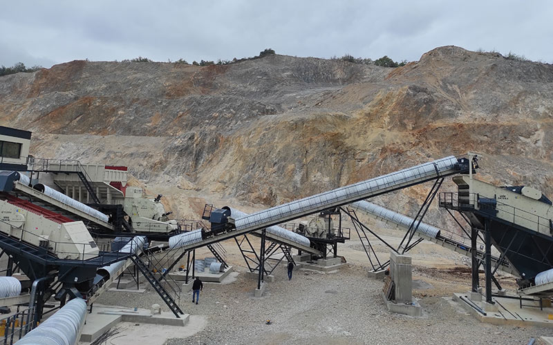 macedonia-crushing-1